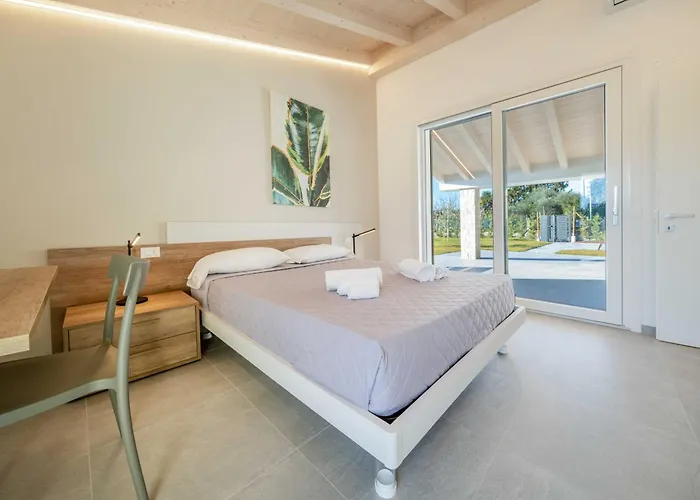 Apartmentsgarda - Residenza Dunamis Deluxe Pacengo Di Lazise